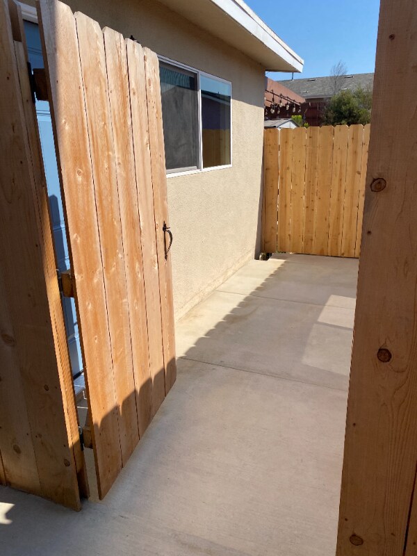 Building Photo - 8019 Darryl St