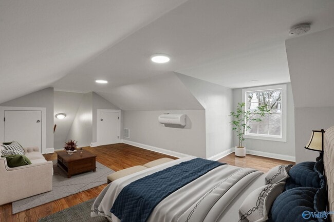 Building Photo - 1518 Beirne Ave NE