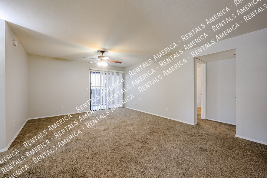 Building Photo - 2025 E Campbell Ave