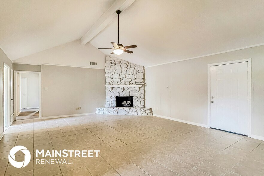 Building Photo - 4290 Park Forest Dr