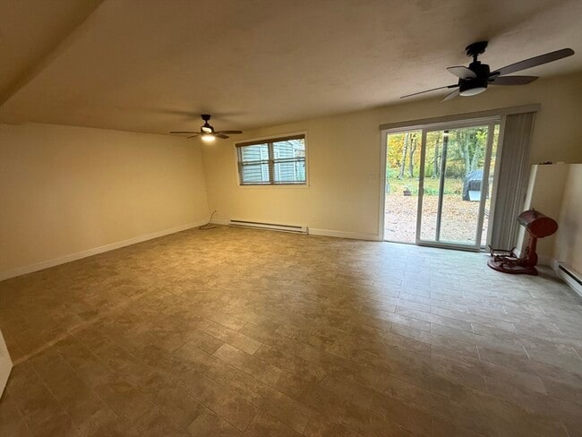 Building Photo - 90 High St