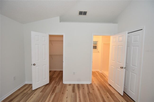 Building Photo - 14 Ryley Ln