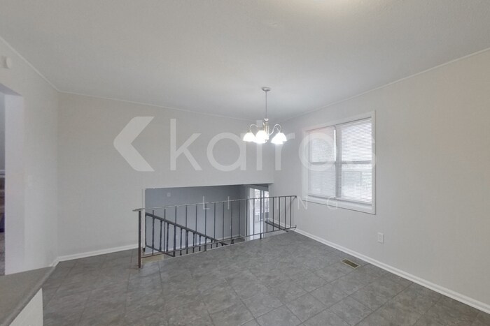 Building Photo - 3011 Walker St