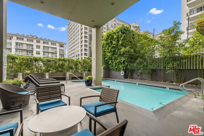Building Photo - 10701 Wilshire Blvd