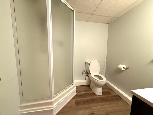 Building Photo - 509 Gierz St