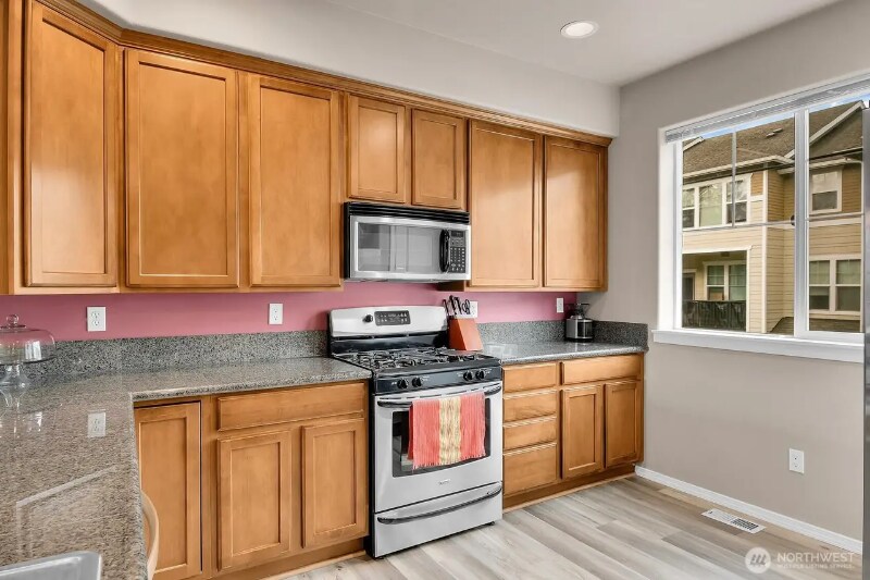 Building Photo - 15 164th St SW