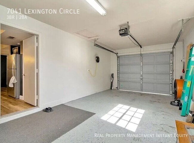 Building Photo - 7041 Lexington Cir