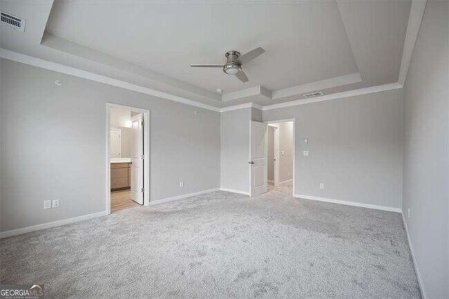 Building Photo - 1505 Slopeside Loop SE
