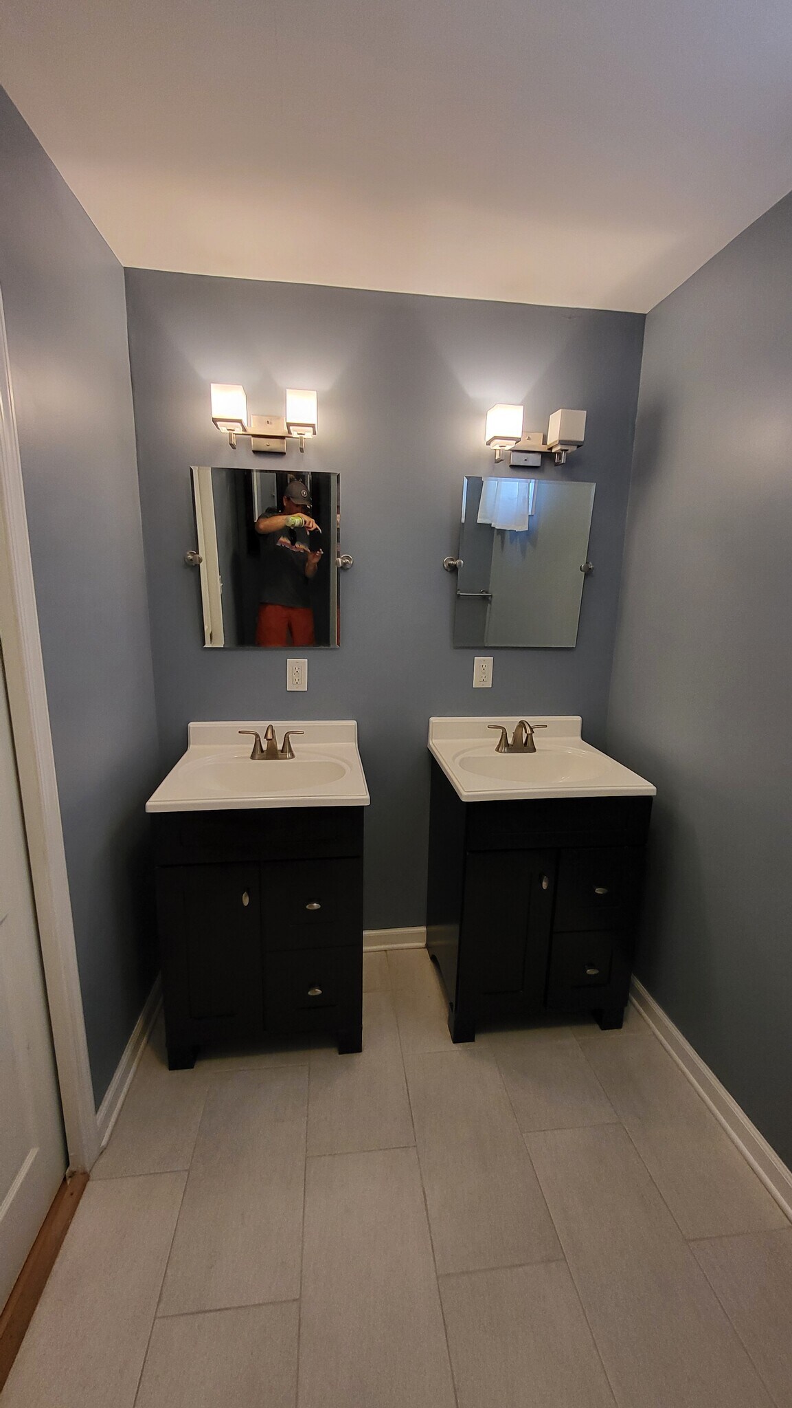 3rd Floor Bathroom - 816 S 5th St
