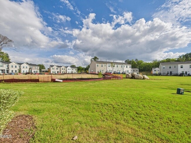 Building Photo - 2709 Chert Ln