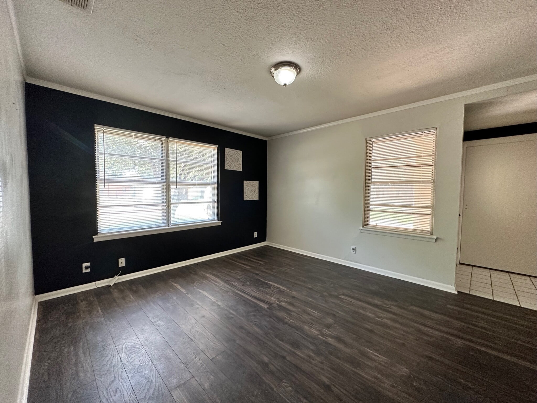 Building Photo - 3401 Princeton Dr
