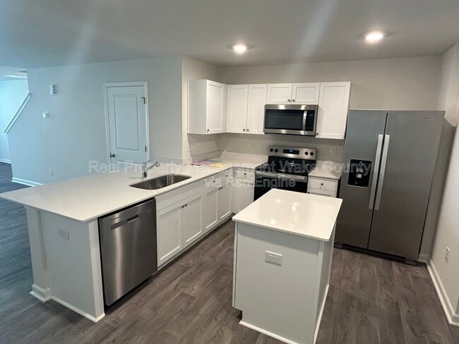 Building Photo - 8539 Beckett Chase Wy