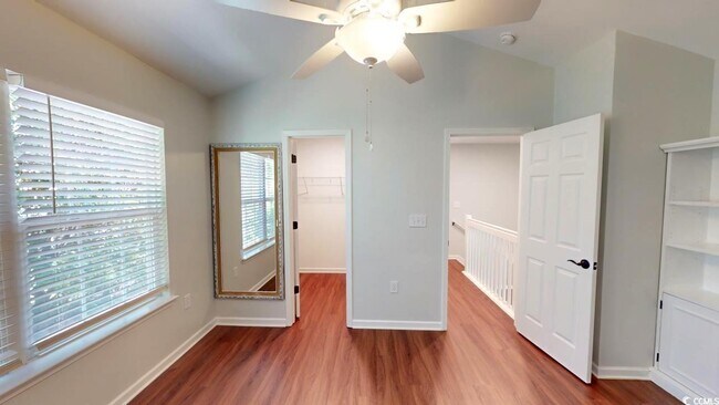 Building Photo - 1000 Pembroke Ct