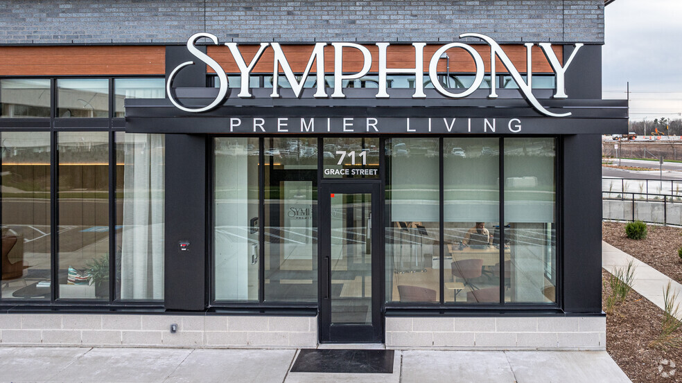 Building Photo - Symphony at OneNorth