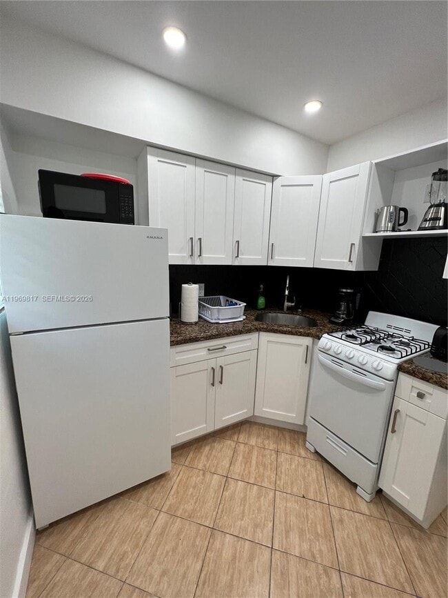 Building Photo - 620 Jefferson Ave