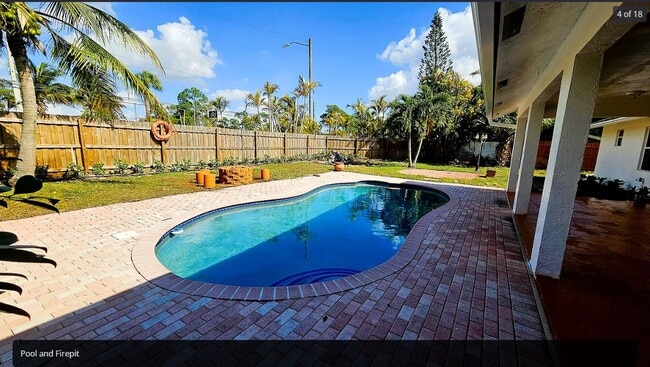 Building Photo - 6070 Serene Run