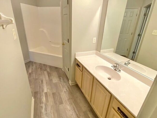 Building Photo - Now Leasing A 3 Bedroom 2 Bath Home In Cor...