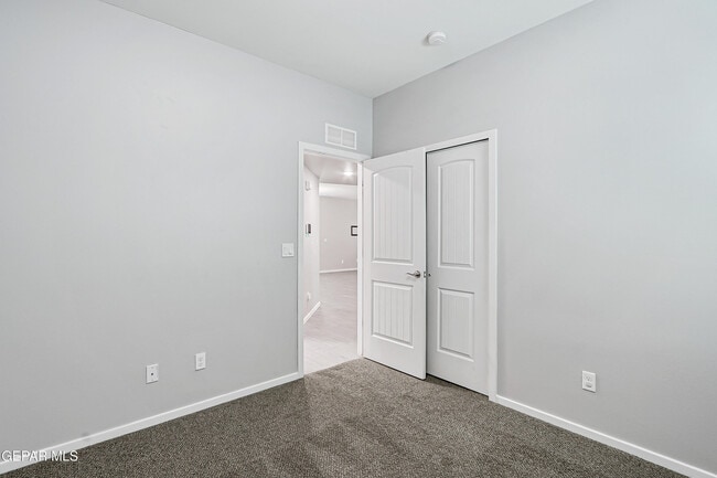 Building Photo - 14928 Jack White Ave