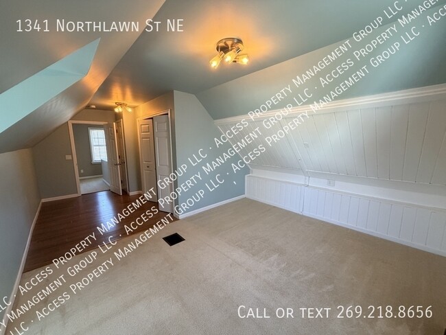 Building Photo - 1341 Northlawn St NE
