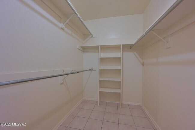 Building Photo - Eastside Condo