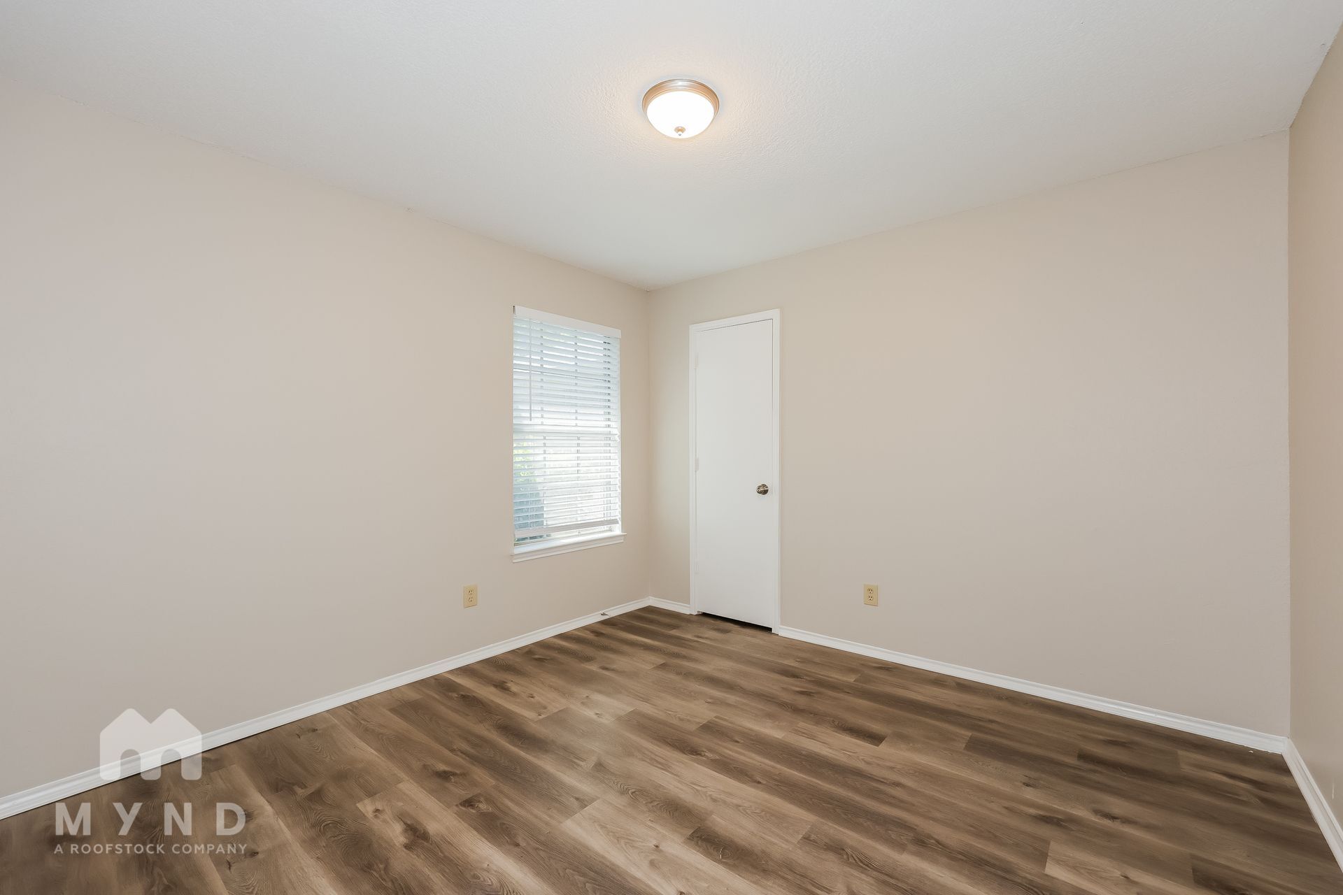 Building Photo - 4303 Gentle Springs Dr