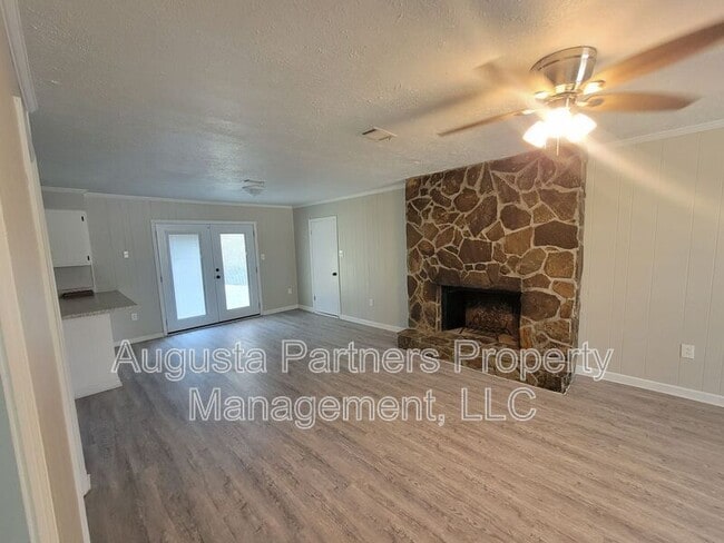 Building Photo - 156 Griswood Dr