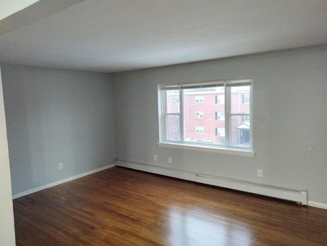 Building Photo - 29-31 Annawan St