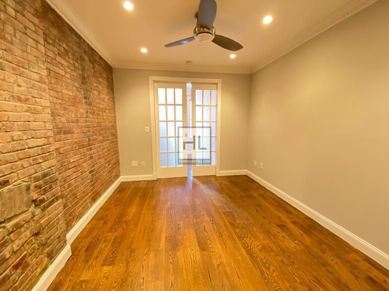 Building Photo - AMAZING 1 BR APARTMENT! WON’T LAST!! NO BR...