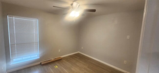 Building Photo - 5280 Atwell Ln