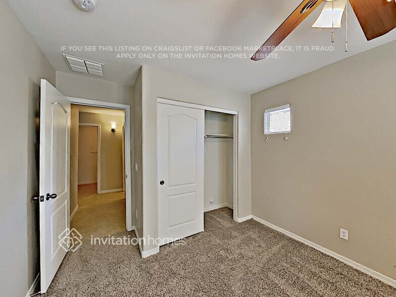 Building Photo - 928 W Desert Canyon Dr