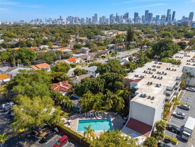 Building Photo - 2150 SW 16th Ave