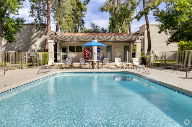 Building Photo - Desert Springs Apartments