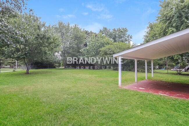 Building Photo - 148 Helen Dr