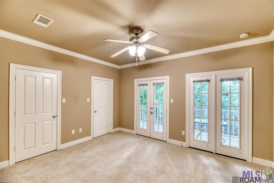 Building Photo - 5112 Arlington Ct