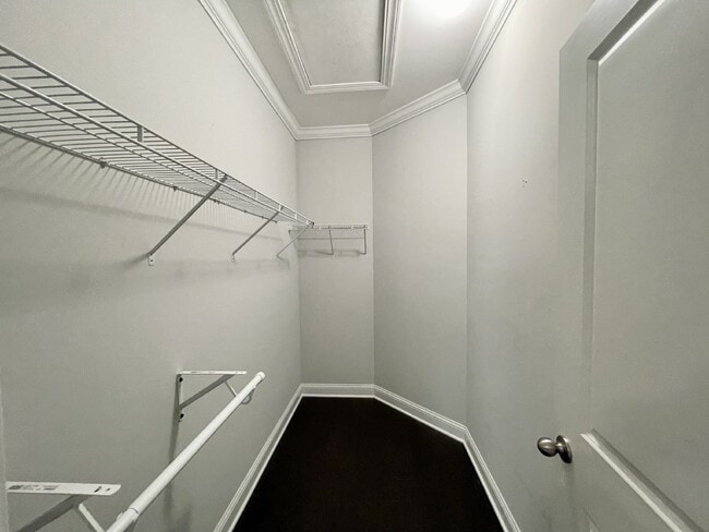 Building Photo - Three Bedroom, Cypress Ridge Townhouse!