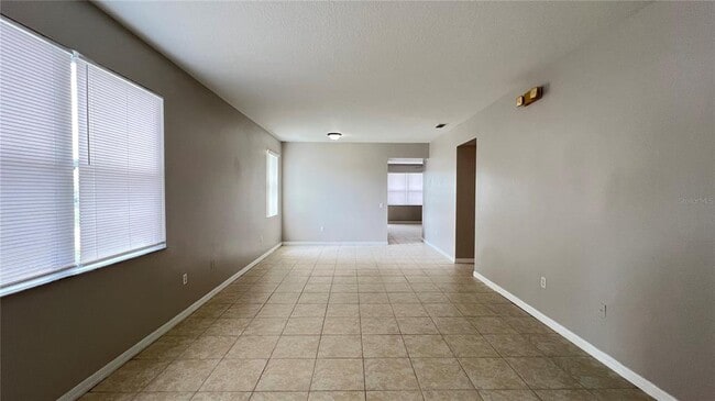 Building Photo - 318 Sand Ridge Dr