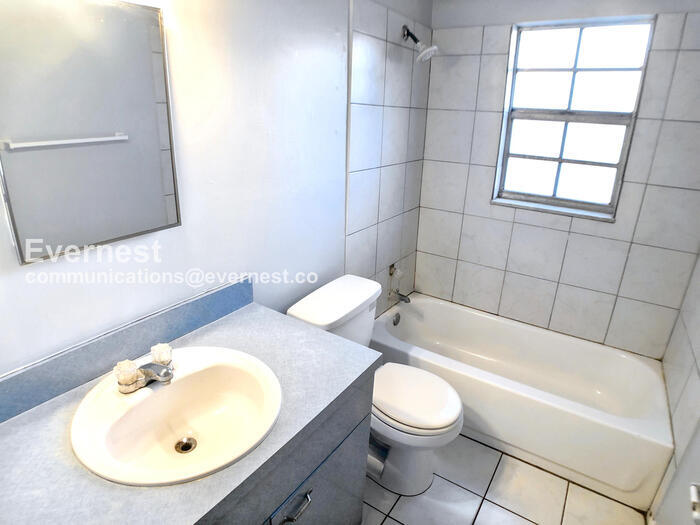 Building Photo - 13000 120th St N