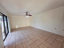 Building Photo - 832 Blue Ridge Cir