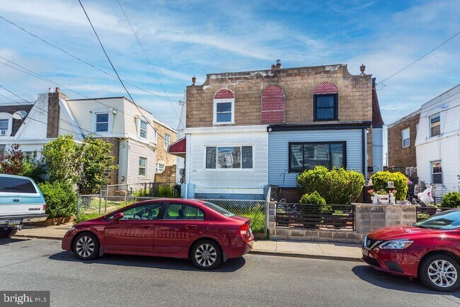 Building Photo - 177 Wellington Rd