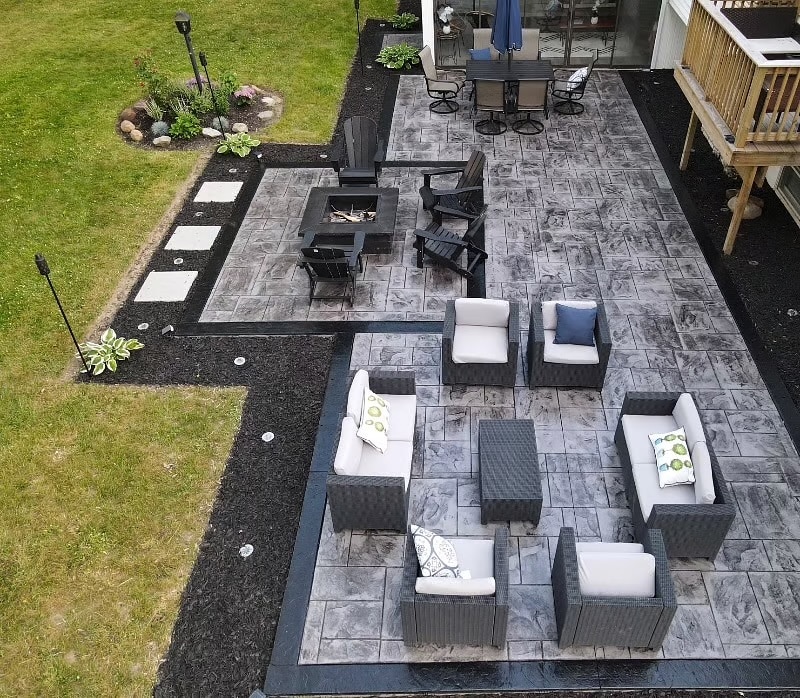 Huge patio and backyard - 1344 Pinnacle Rd