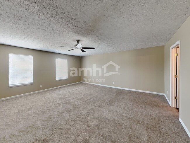 Building Photo - 1376 Blue Ridge Ln