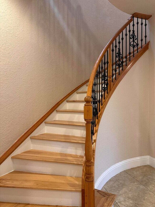 Building Photo - 10345 Medicis Pl