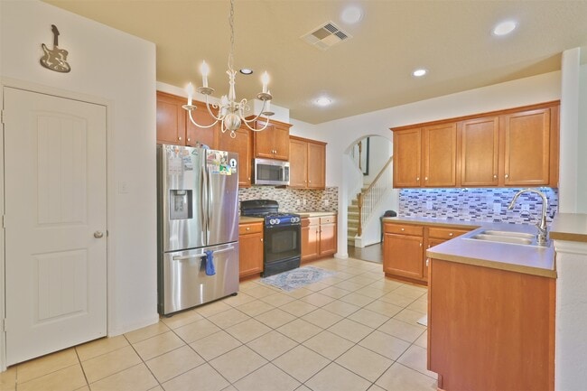 Building Photo - 6034 Starbrook Creek Dr