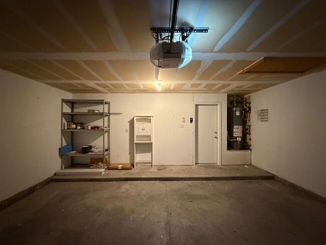 Building Photo - 3 Bedroom Single Story Home Available Near Unser Blvd NW & McMahon Blvd NW!