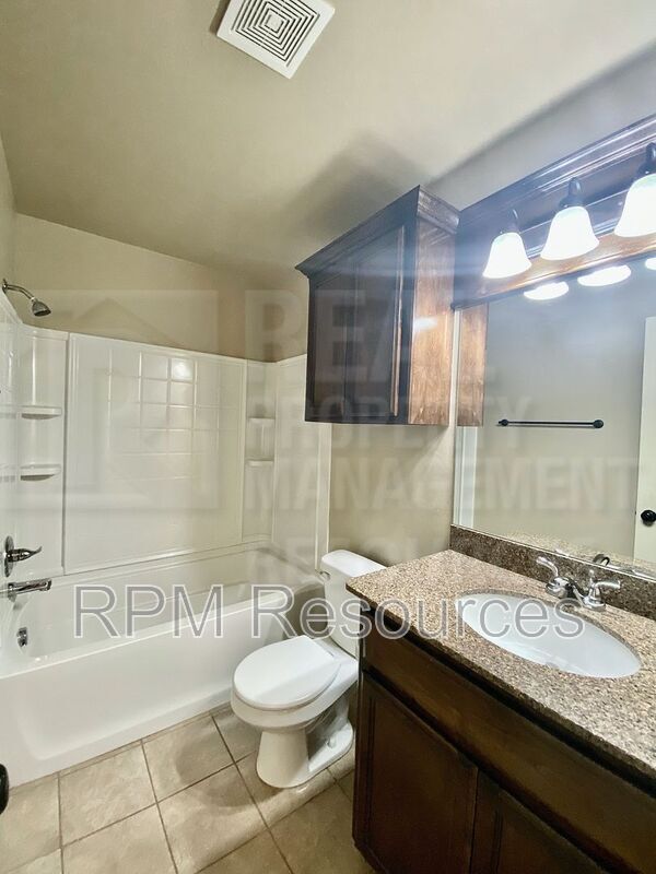 Building Photo - 9021 SW 55th St