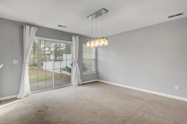 Building Photo - 9160 Maple Grove Dr