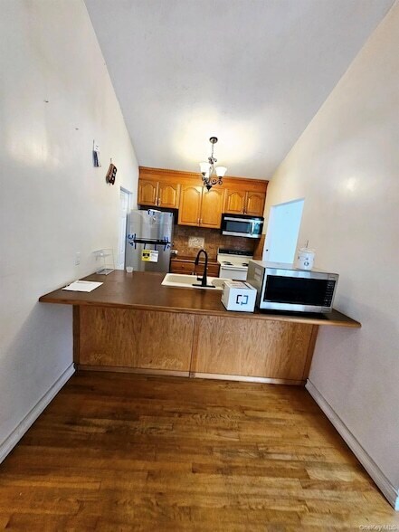 Building Photo - 12 Nord Park Blvd