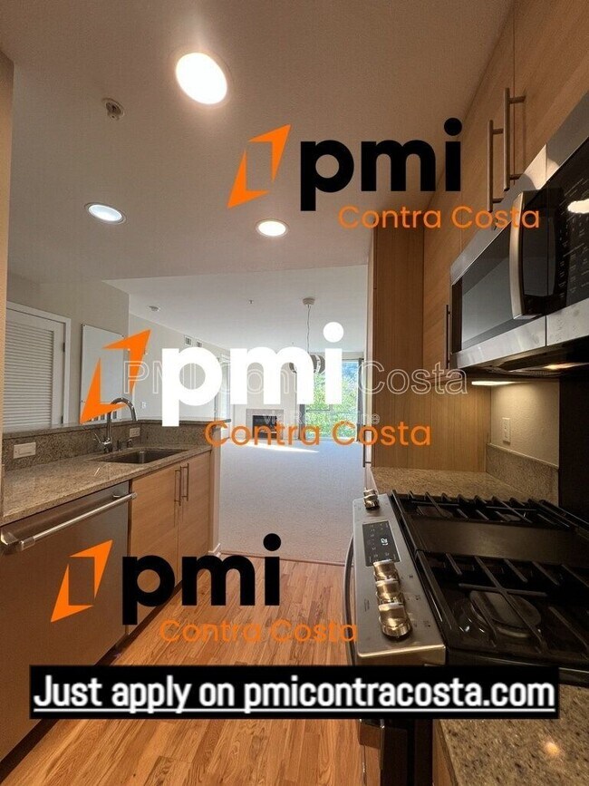 Building Photo - 1655 N California Blvd