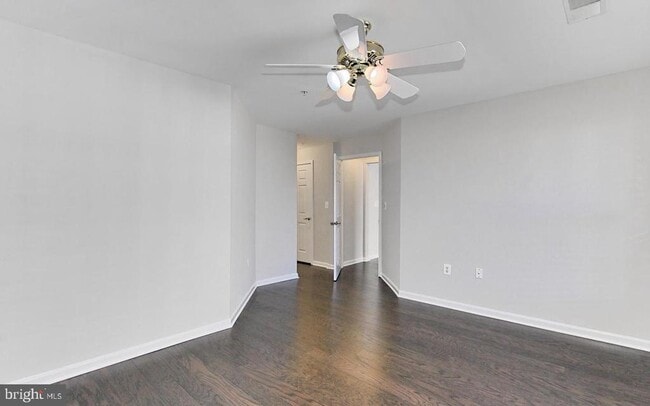 Building Photo - 5108 Donovan Dr