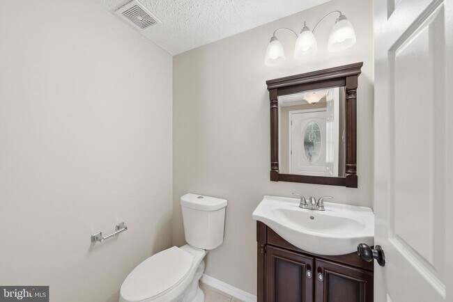 Building Photo - 14126 RED RIVER Dr
